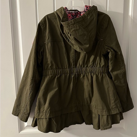 Girl’s Spring jacket. - Picture 2 of 3